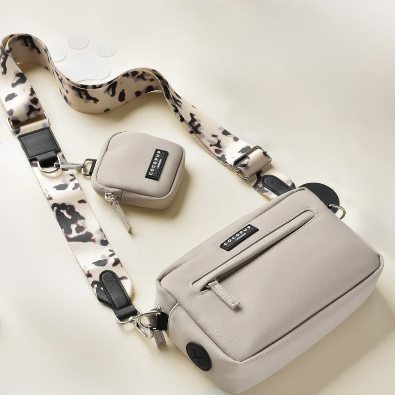COCOPOP LONDON Gassitasche caramel latte mit Tragegurt ivory tort