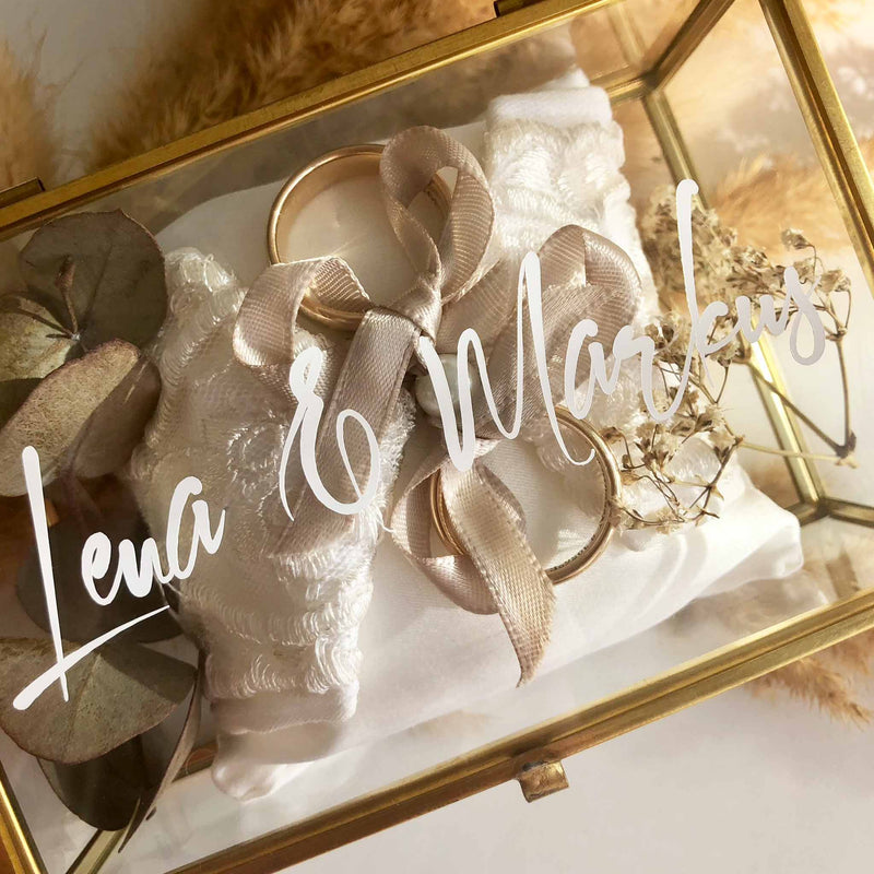 Ringbox ⋙LOVE⋘ groß personalisiert - Detailaufnahme