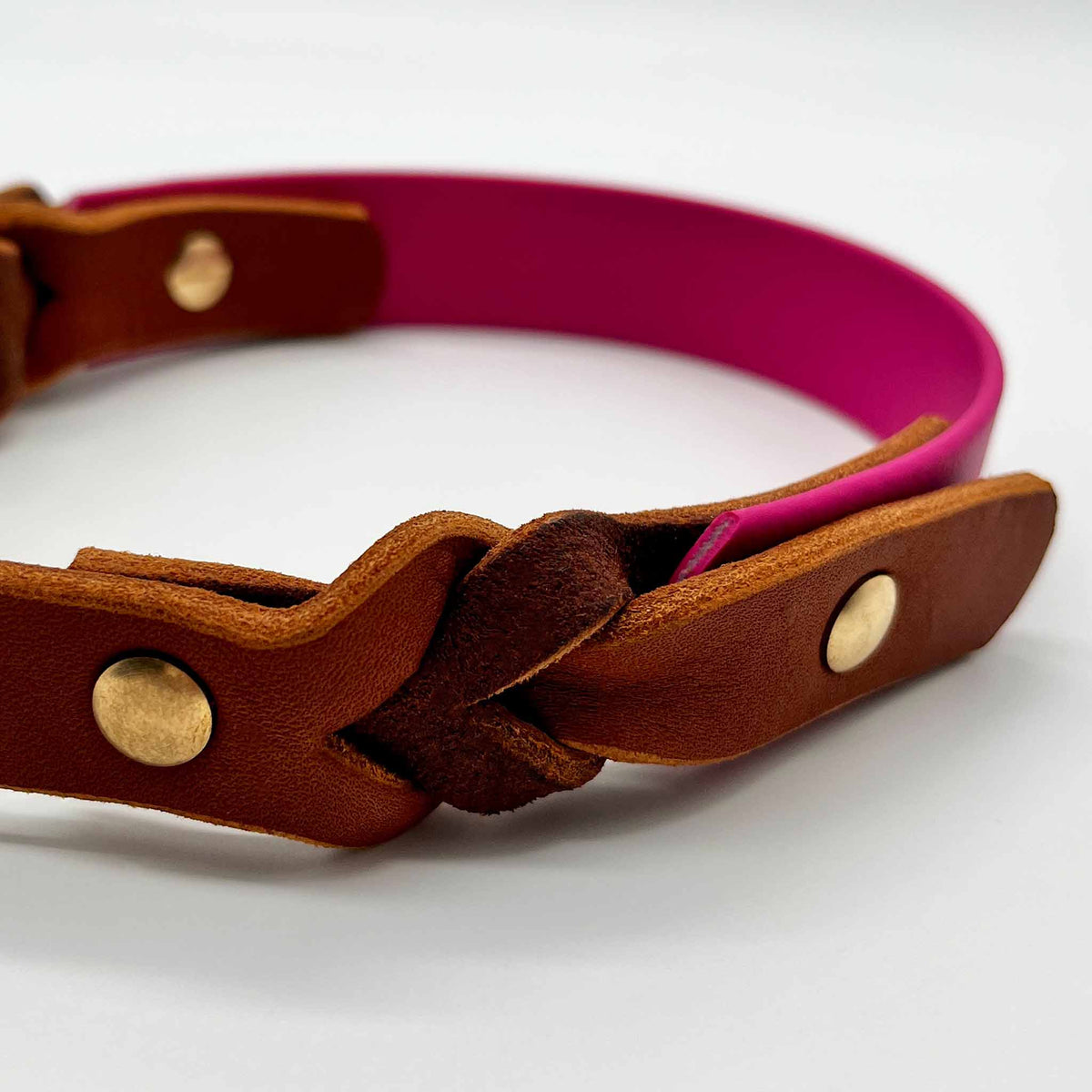 Hundehalsband Biothane x Leder ⋙PINK PASSION WALKIE⋘ magenta/cognac mit goldenen Beschlägen