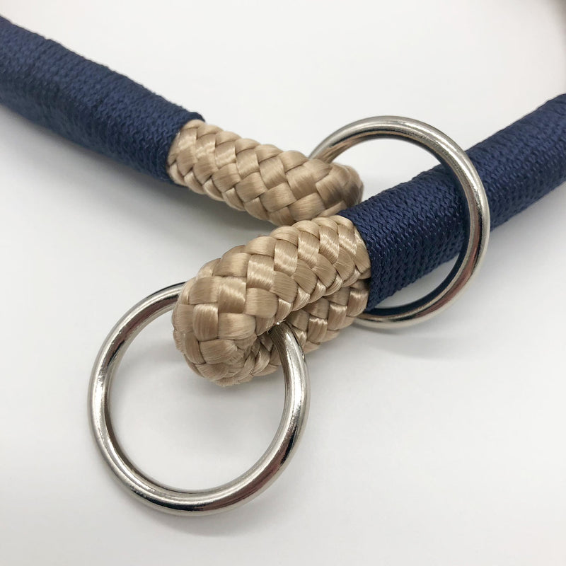 Hundehalsband Zugstopp Seil ⋙BEACH WALKIE⋘ in beige mit marineblauer Takelung und silbernen Beschlägen Details