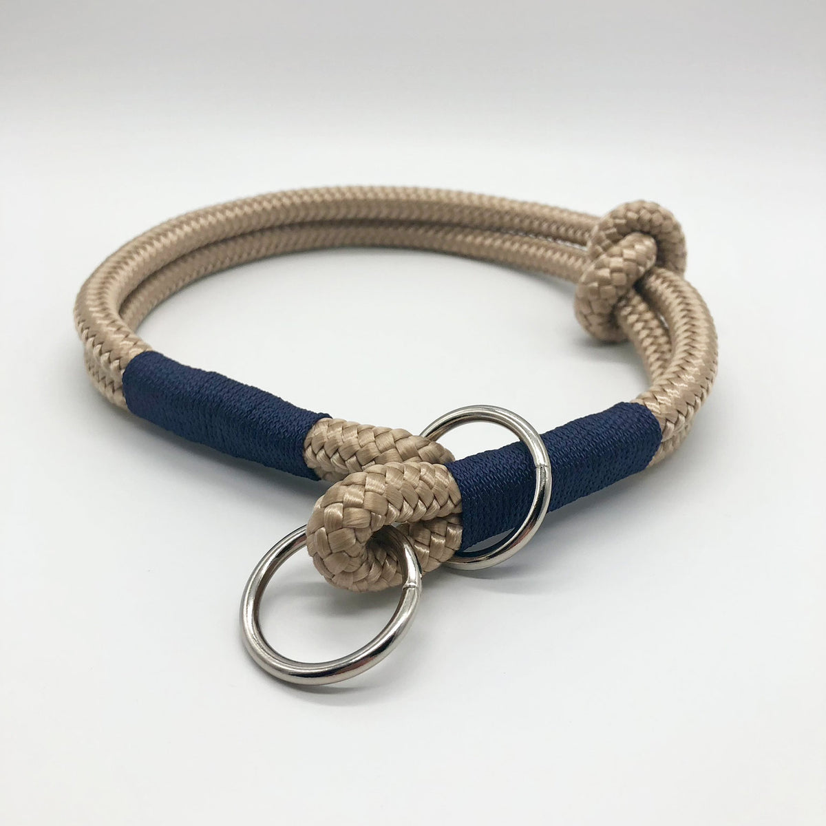 Hundehalsband Zugstopp Seil ⋙BEACH WALKIE⋘ in beige mit marineblauer Takelung und silbernen Beschlägen