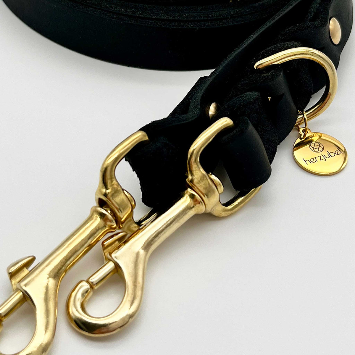 herzjubel Fettleder Hundeleine ⋙ALL BLACK WALKIE⋘ Details