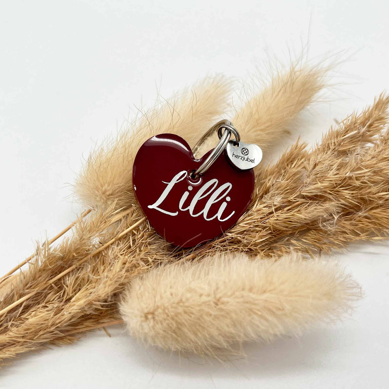 herzjubel Hundemarke Herz ⋙BURGUNDY CHARM⋘ Personalisierungsbeispiel silber