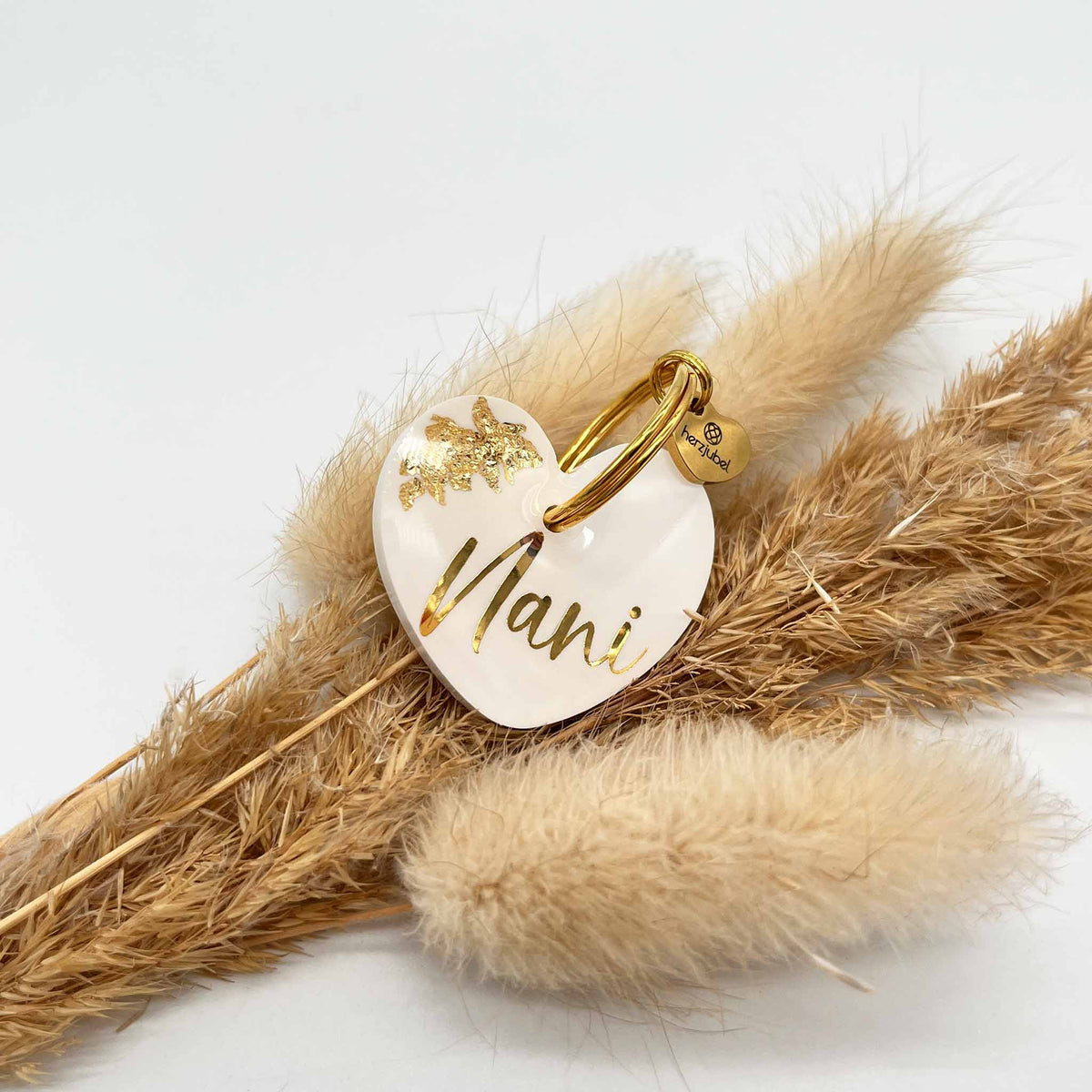 herzjubel Hundemarke Herz ⋙WHITE ELEGANCE⋘ Personalisierungsbeispiel gold