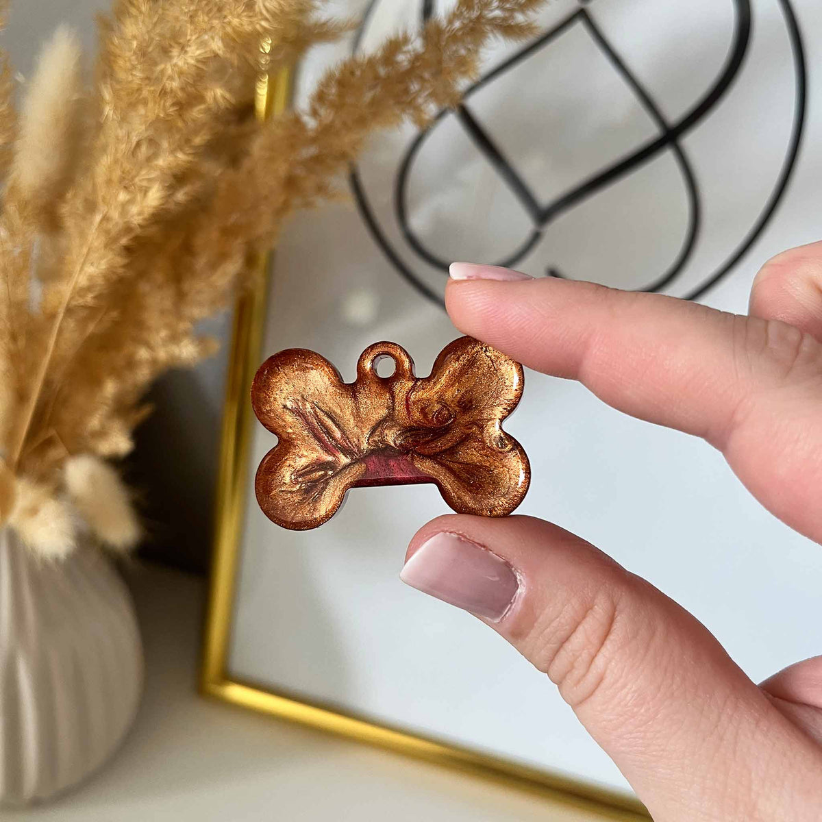 Hundemarke Knochen cognacbraun/rot - Einzelstück