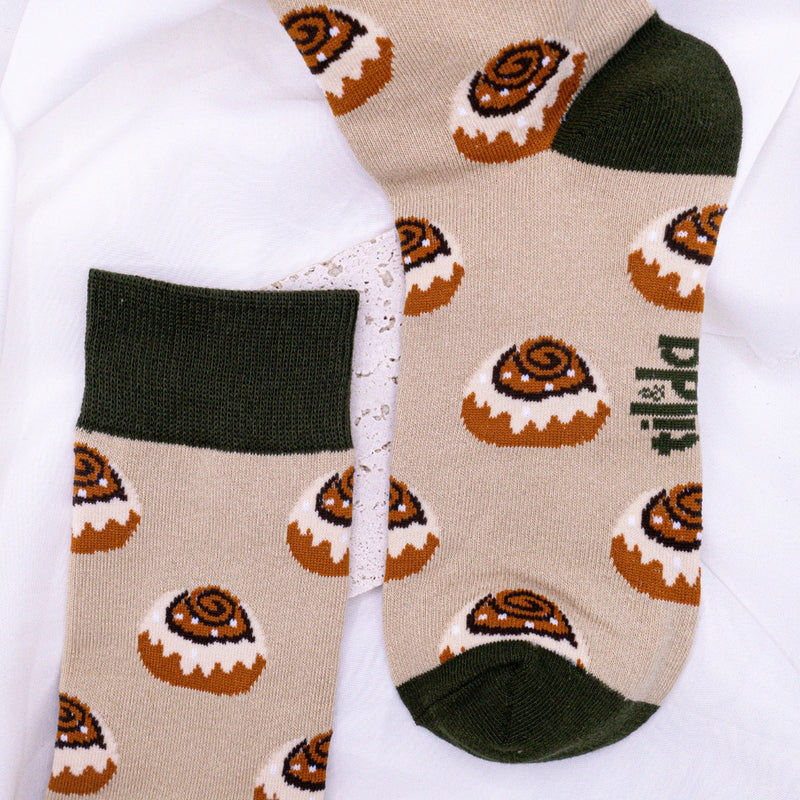 Zimtschnecken Socken in Beige, Braun und dunklem Grün